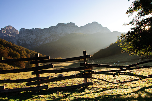 A golden morning up there... Vegabaño, Spain.